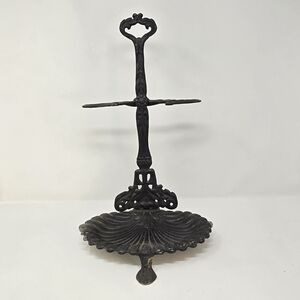 Vintage Royal cast iron towel soap holder rack bathroom décor shell design